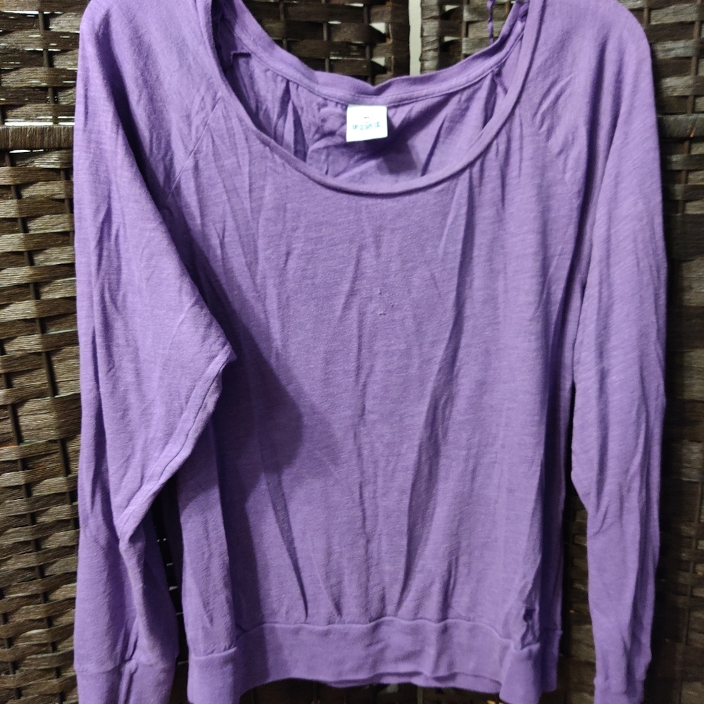 Long sleeve t-shirt